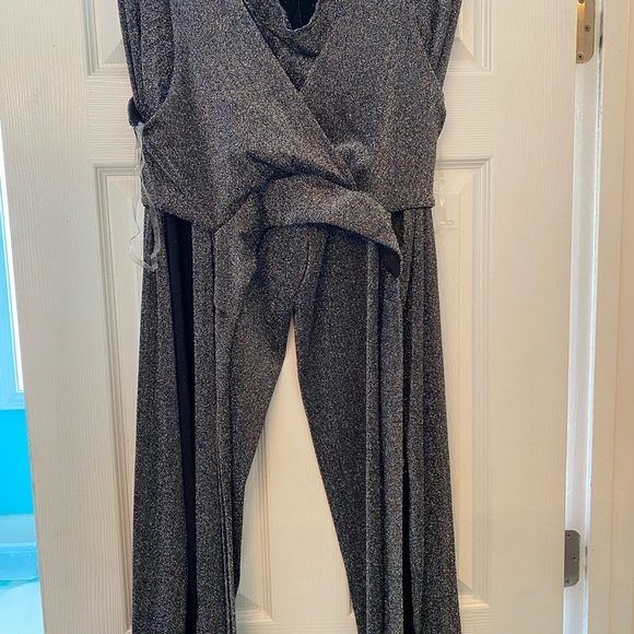 NWT XL Split Leg Two Piece Pant Set - Picture 10 of 12